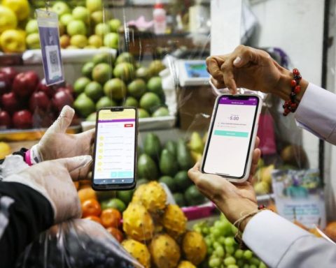 Payments with digital wallets grow more than 60%