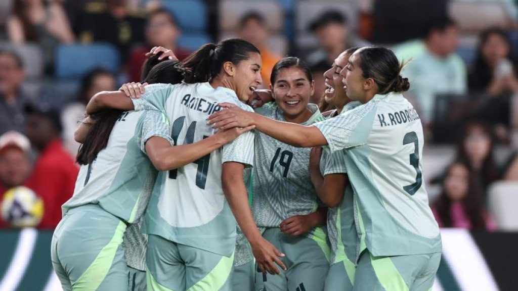 Pedro López's Mexico beats New Zealand in a friendly match