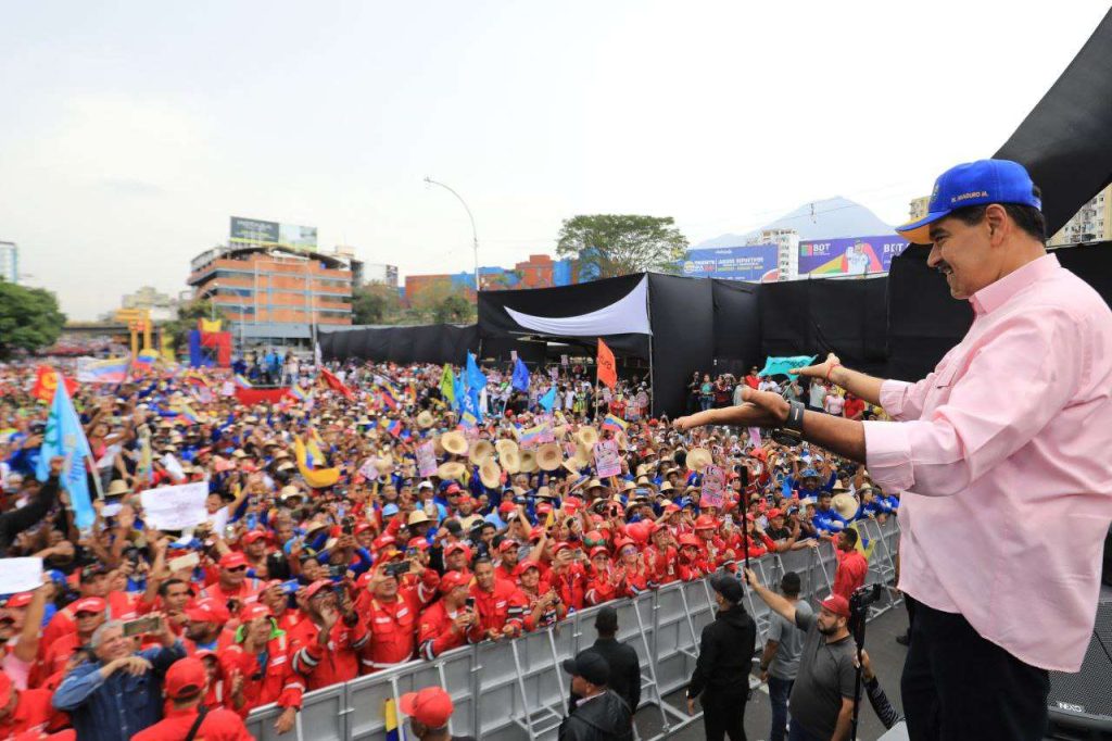 People mobilize this Tuesday in defense of peace and sovereignty