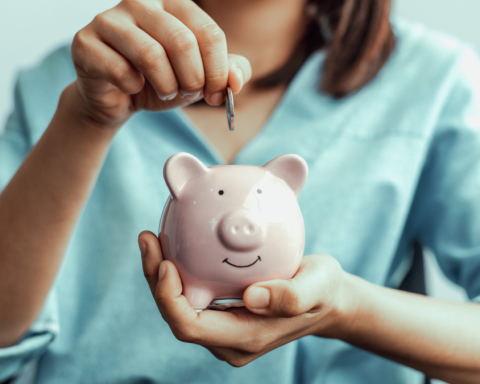 People's savings grew 12.3% in the third quarter