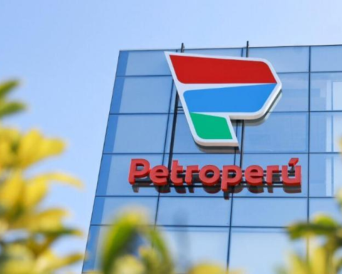 Petroperú unions reject the dismissal of Alejandro Narváez