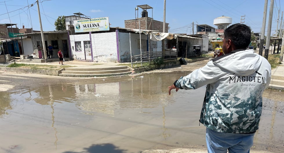 Piura: Neighbors report that drains flood various streets