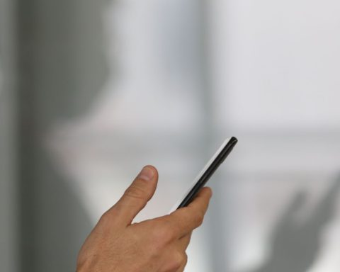 Pix instability in large cities coincides with Amazon failure