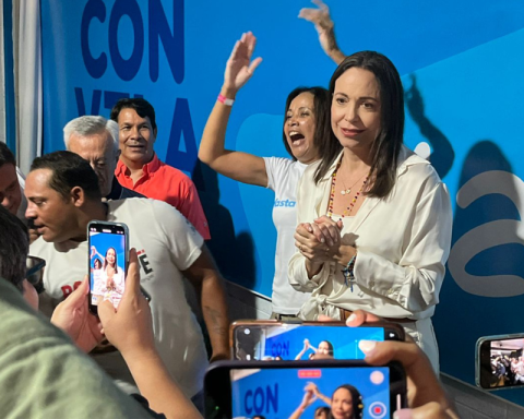 Platform remembers primary achievement: when people organize themselves nothing can stop them