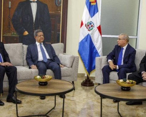 Políticos relegan el tema de crisis Haití