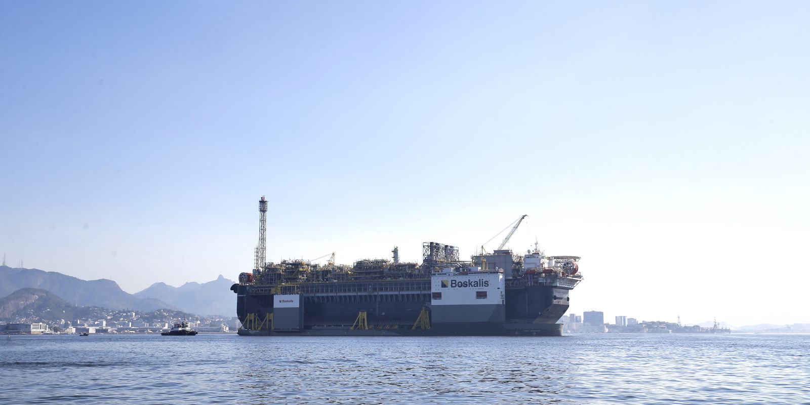 Pre-salt auction sells 5 of the 7 blocks offered; premium reaches 251.63%