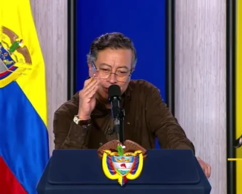 President Petro announces that he will change the director of the National Police