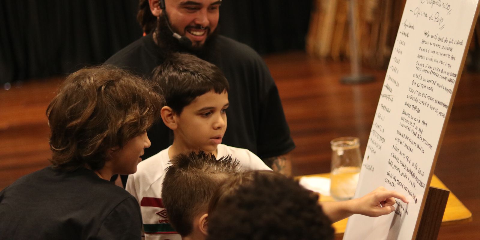 Project takes poetry battle to public schools in Rio de Janeiro