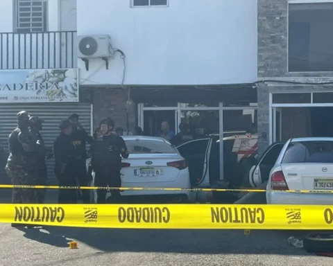 Ministerio Público arresta 11 policías vinculados a muerte de cinco hombres en Santiago