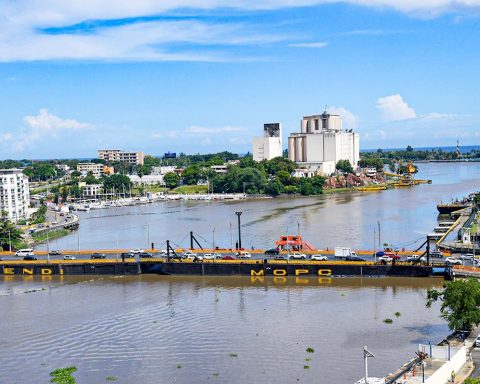 Obras Públicas cierra este sábado Puente Flotante por dos horas