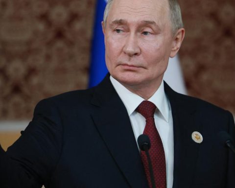 Putin signs the law that facilitates criminal proceedings against foreign agents