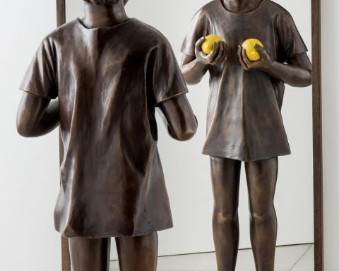 RJ: exhibition by sculptor Flávio Cerqueira portrays everyday life in society
