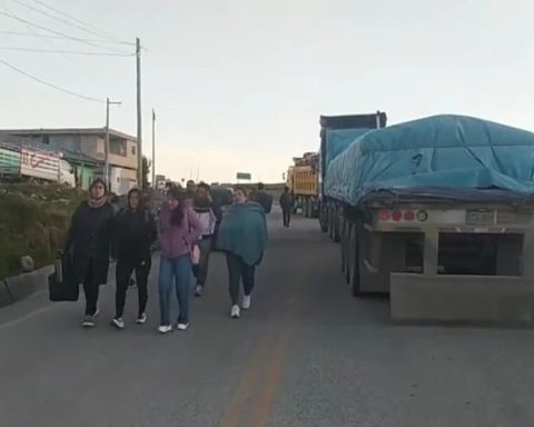 RONDEROS blocks roads in Cajamarca during regional unemployment to demand works and stop illegal mining