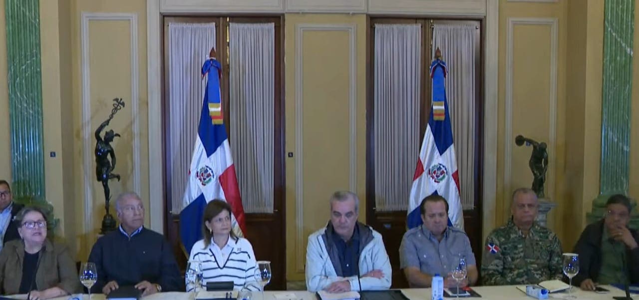 Alerta roja: Gobierno extiende suspensión laboral por tormenta Melissa