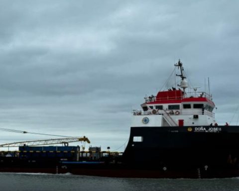 Buque Trinidad y Tobago proyecto de gas