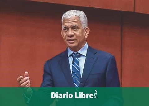 Ricardo de los Santos defends the work of Congress