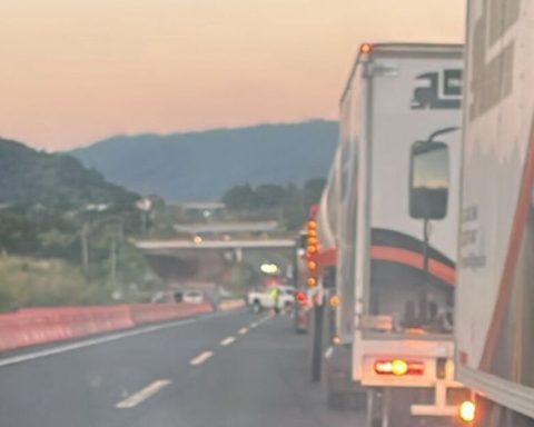 Road blockades add more days in the states of the country