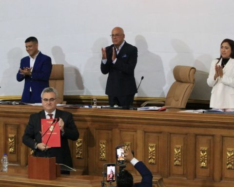 Rodríguez: Maduro is ready for shock to defend the country and to punish