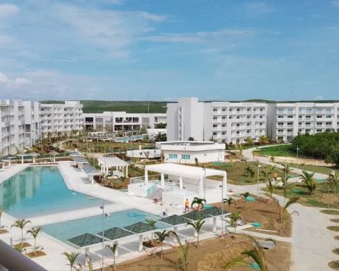 Russian company Cosmos will manage a five-star hotel in Holguín