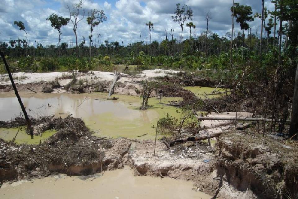 SOS Orinoco warns of illegal mining boom in Bolívar and 40 deaths in 2025