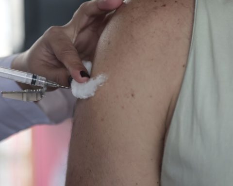 Saturday is D-Day of the National Vaccination Campaign