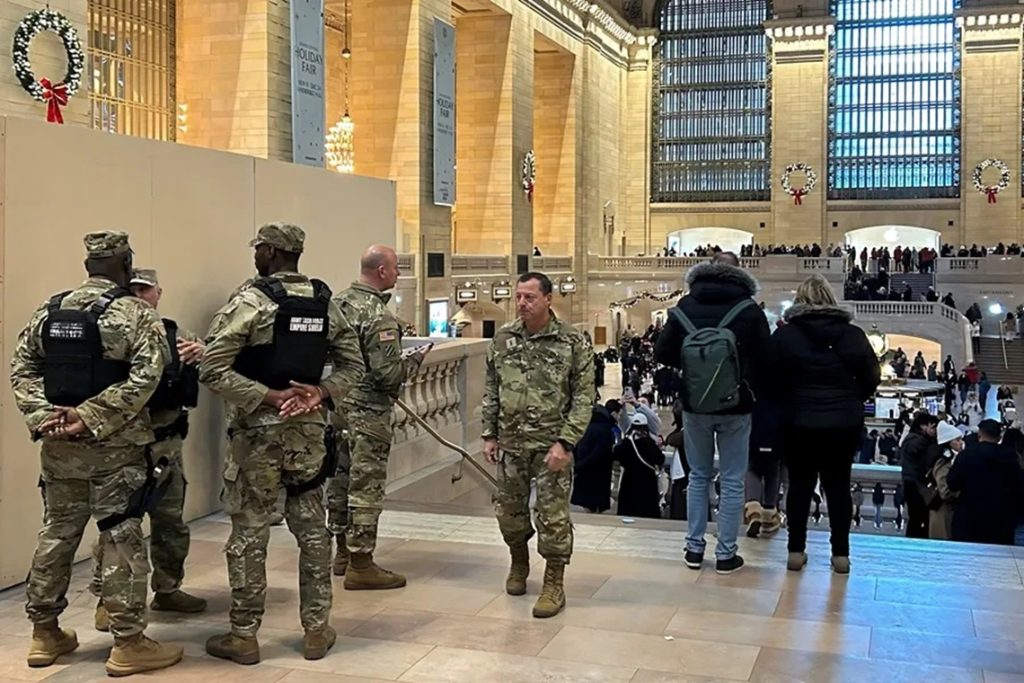 Second judicial block slows the display ordered by Trump of military in Oregon