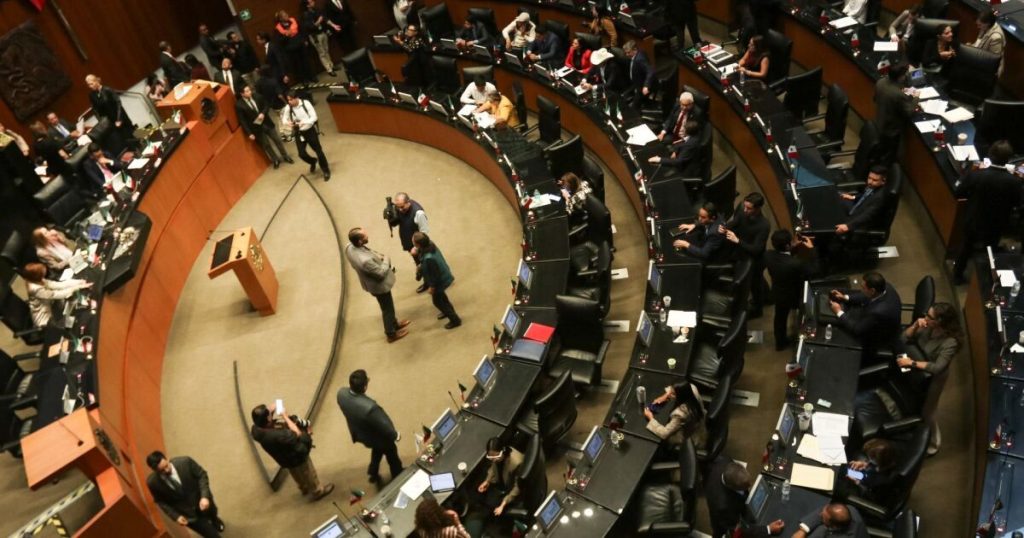 Senate approves reforms to the Amparo Law; it's a "recoil"says opposition