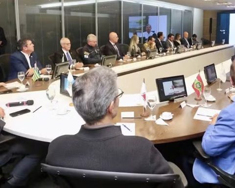 Seven governors announce "Peace Consortium" after operation in Rio