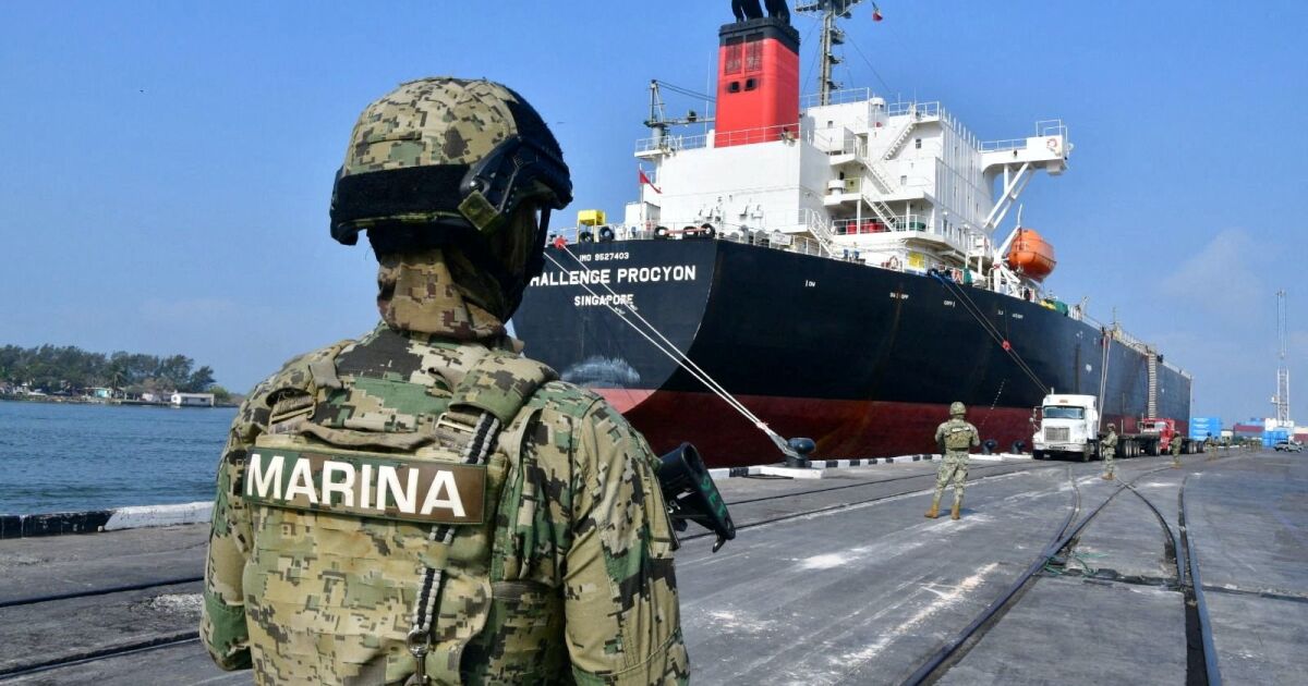 Sheinbaum sends initiative to strengthen Semar control in customs