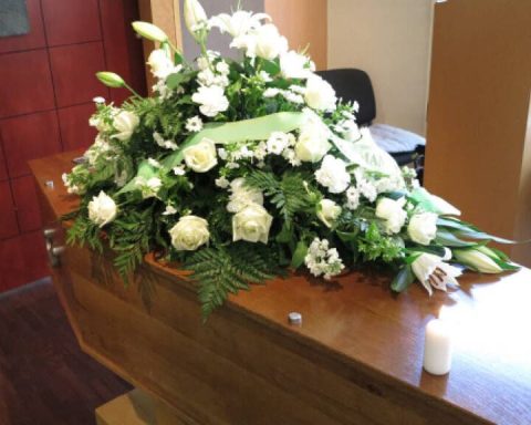 Tiroteo en velorio deja una joven muerta y varios heridos en Los Frailes