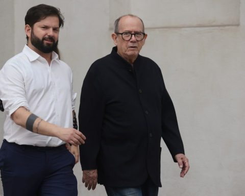 Silvio Rodríguez visits La Moneda and dialogue with President Boric