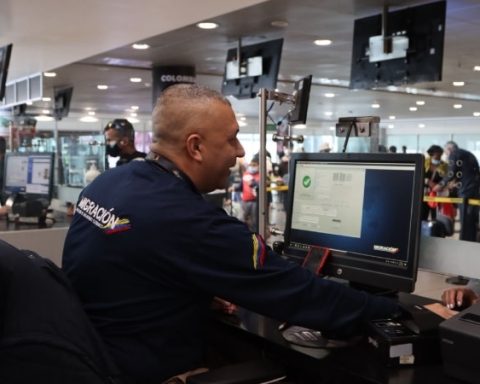 Six foreigners did not manage to enter Colombia due to an international alert that indicates them for serious crimes