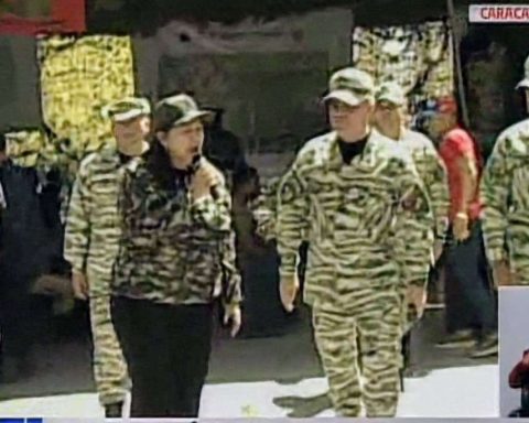 Special exercises were carried out in 5 seats from Caracas