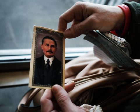 Sunday and Monday will be non-working days for the canonization of José Gregorio Hernández and Carmen Rendiles