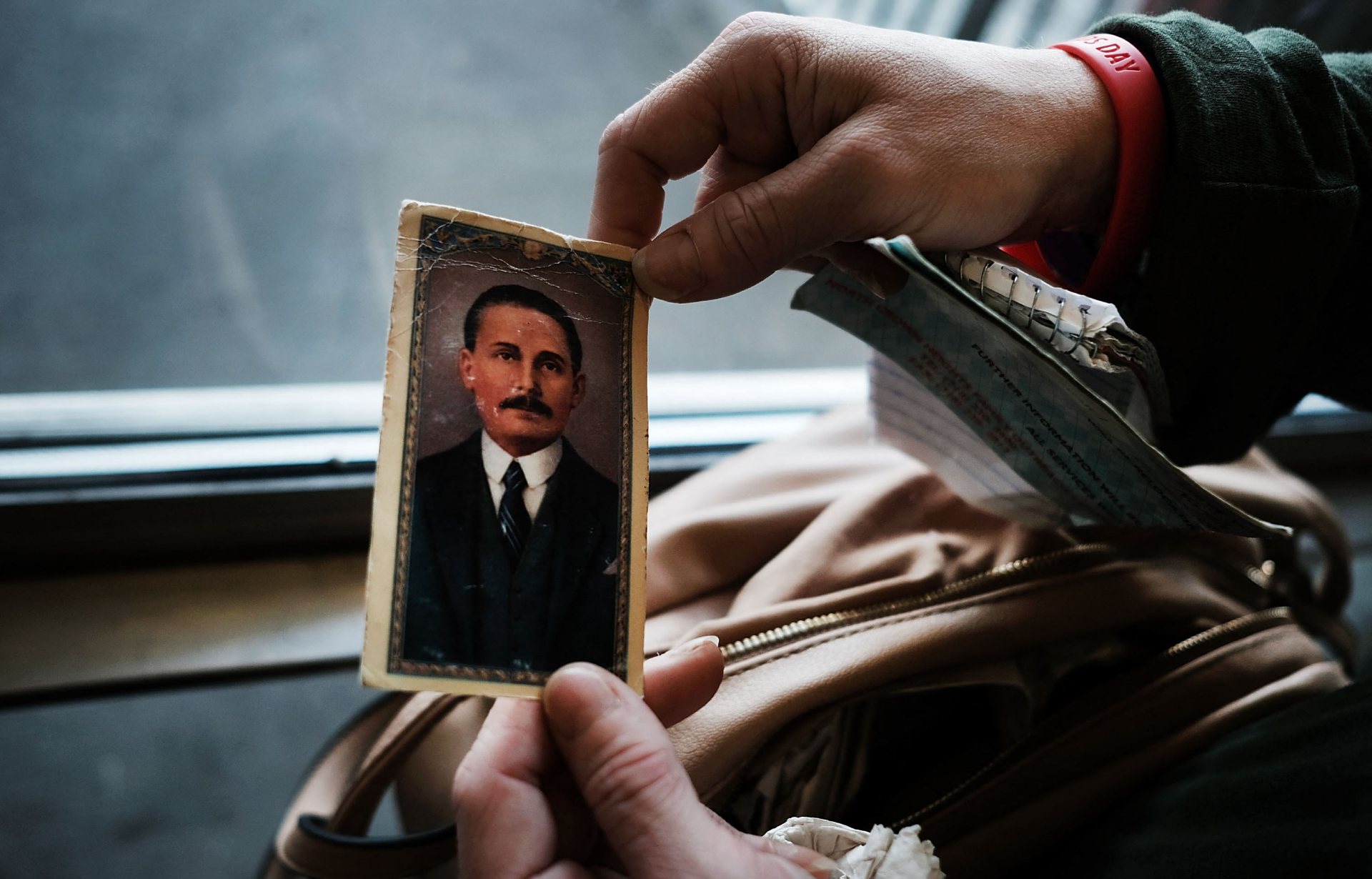 Sunday and Monday will be non-working days for the canonization of José Gregorio Hernández and Carmen Rendiles