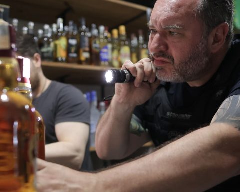 Surveillance seizes more than 7,000 bottles of drinks in São Paulo