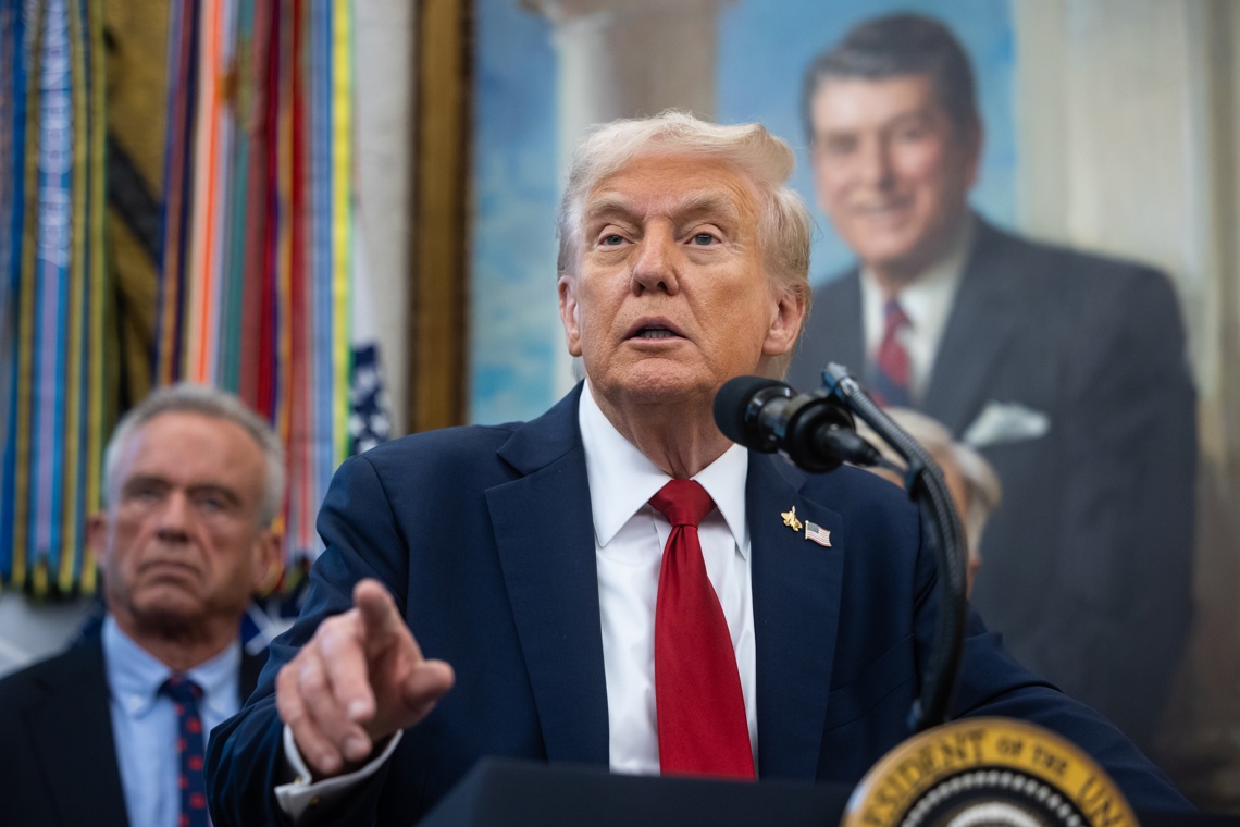 Survey: 54 % of voters disapprove of Trump's management