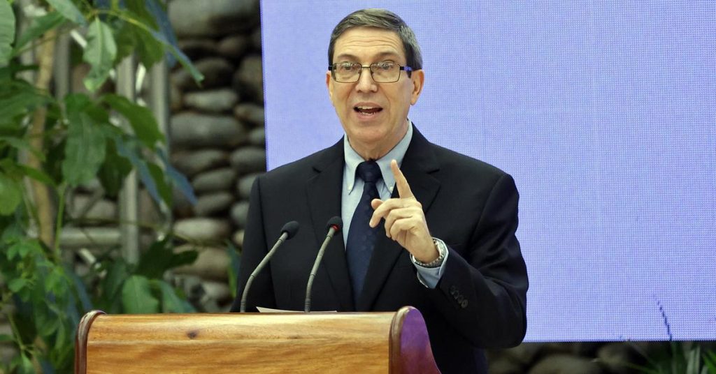 Tense scuffle between the representatives of the United States and Cuba at the UN