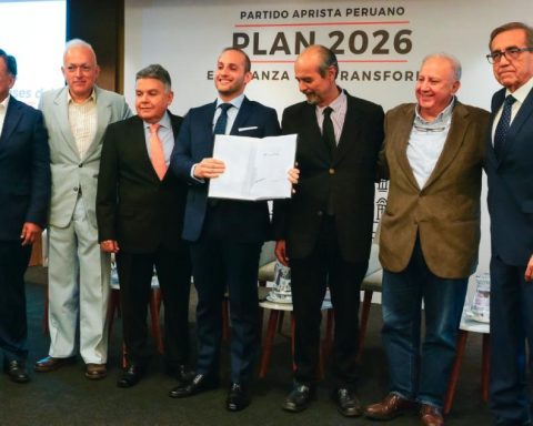 The APRA party presents its road map for the next government