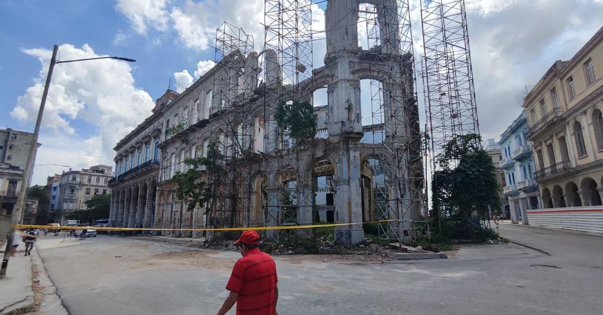 The Cuban regime survives thanks to our paranoia