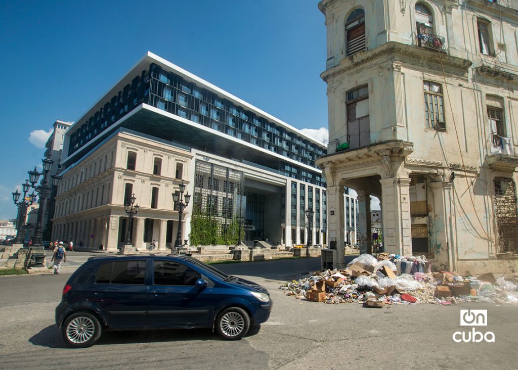 The Government makes public its program to “correct distortions and re-boost the economy”