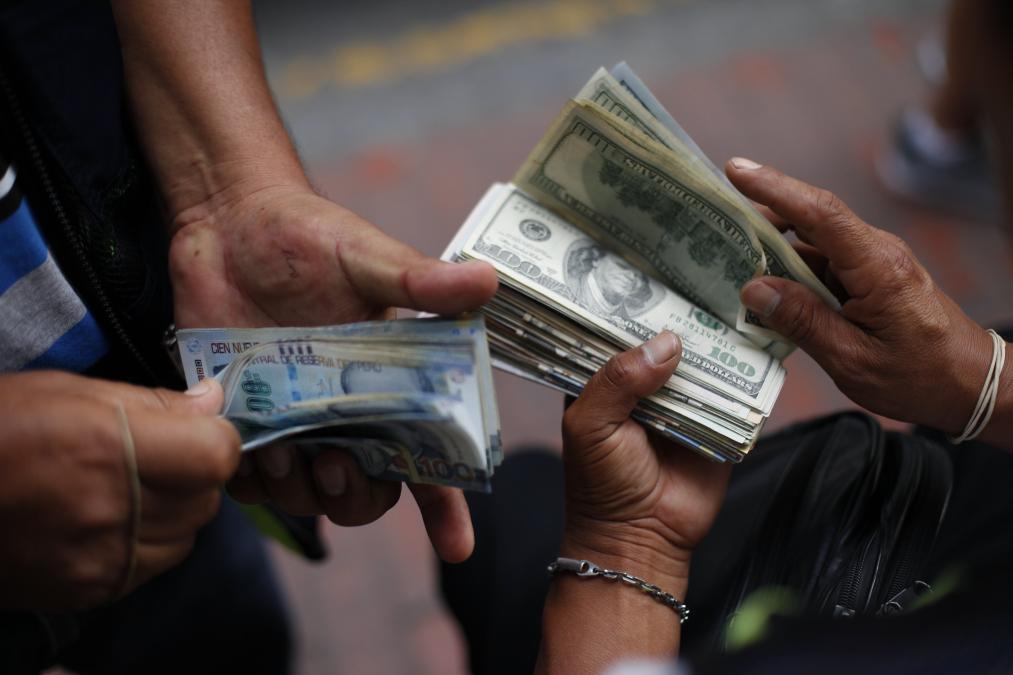 The Peruvian sun has appreciated 1.3% against the dollar since the beginning of the century
