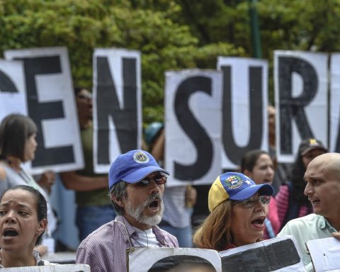 The SNTP denounces censorship in radio media to silence the attack against activists and the Nobel Peace Prize to Machado