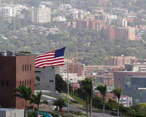 The US avoids considering an alleged plan to attack its embassy in Caracas