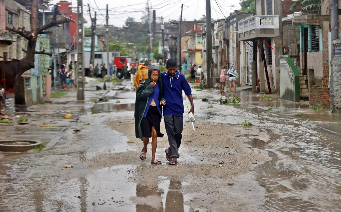 The US excludes Cuba from its aid plan to the Caribbean after the passage of Hurricane Melissa