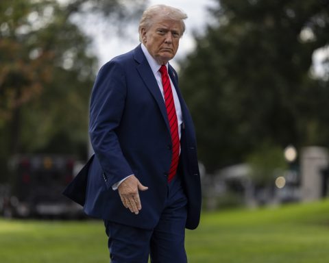 The White House criticizes the decision to award the Nobel Prize to a Venezuelan opponent