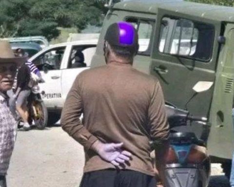 The accident between a military ambulance and a polski leaves a deceased and 10 injured in Villa Clara