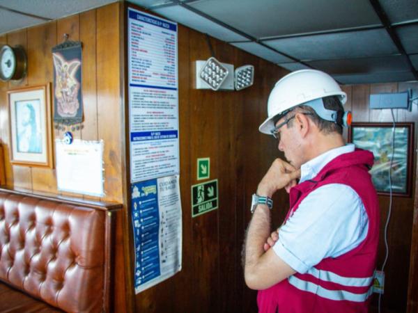 The findings of the Mintrabajo after inspection of Van Camp's ships