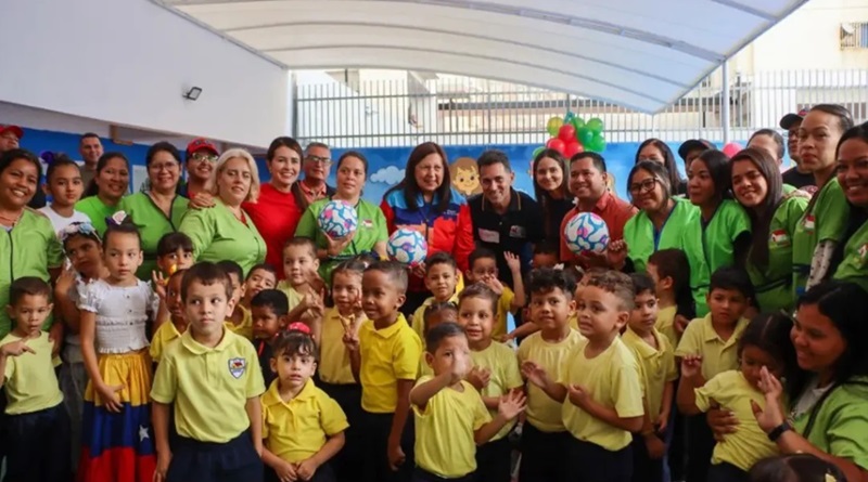 Entregan a la comunidad de La Candelaria el CEI Maripérez totalmente rehabilitado