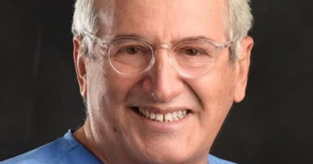 The neurosurgeon from Córdoba, Remberto Burgos de la Espriella, died